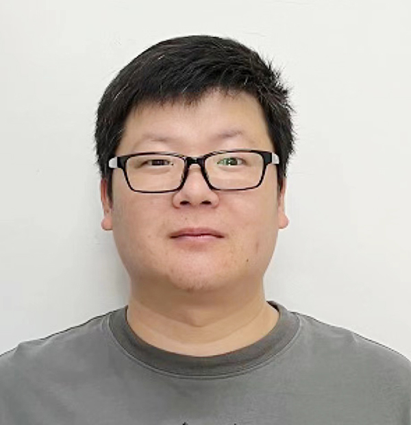 德清县华盛达外语学校j体育老师周鑫峰.jpg