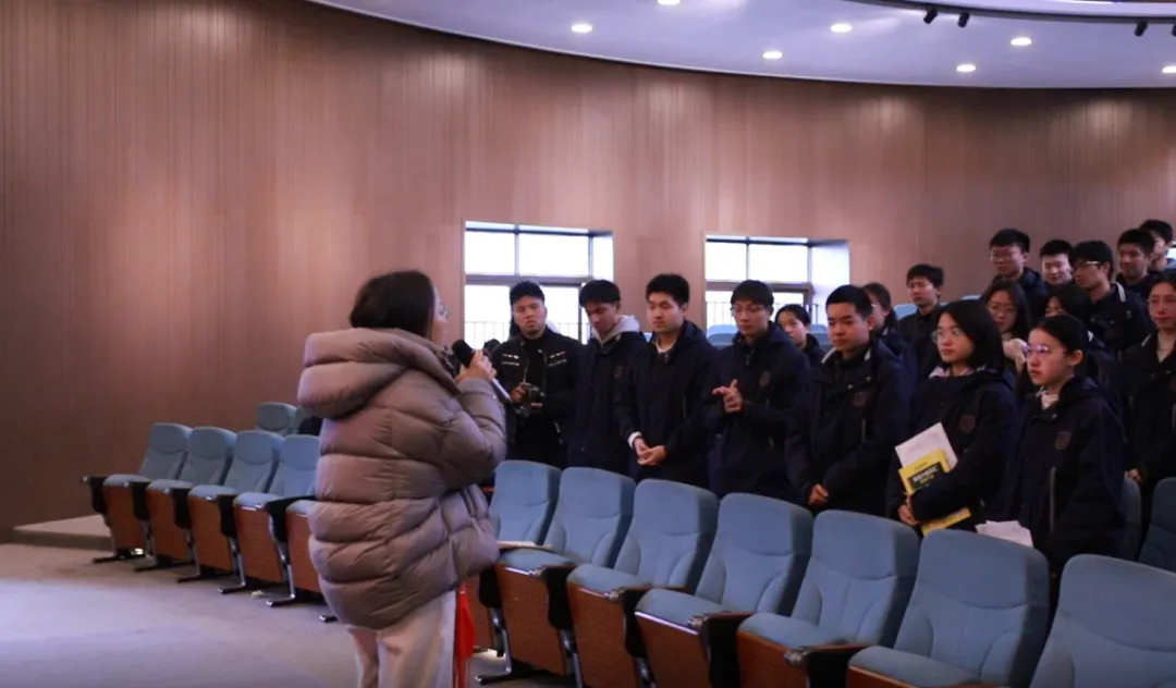 华盛达高中励志报告会教师代表发言.png 华盛达高中励志报告会教师代表发言.png