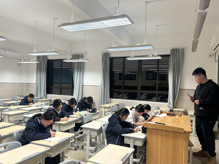 语数外培优辅导.jpg 语数外培优辅导.jpg